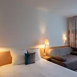 Castrum Hotell 4*