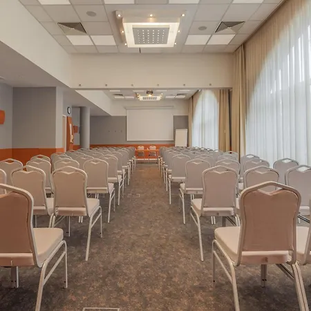 Hotel Castrum 4*