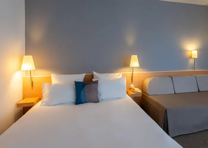 Castrum ホテル セーケシュフェヘールヴァール